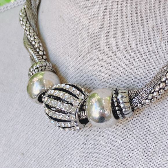 VTG Silver Tone Rhinestone Statement Collar Torsade Necklace Adjustable Chunky - Picture 5 of 12